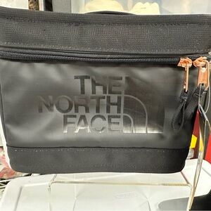 The North Face Base Camp Voyager lunch cooler makeup bag NEW